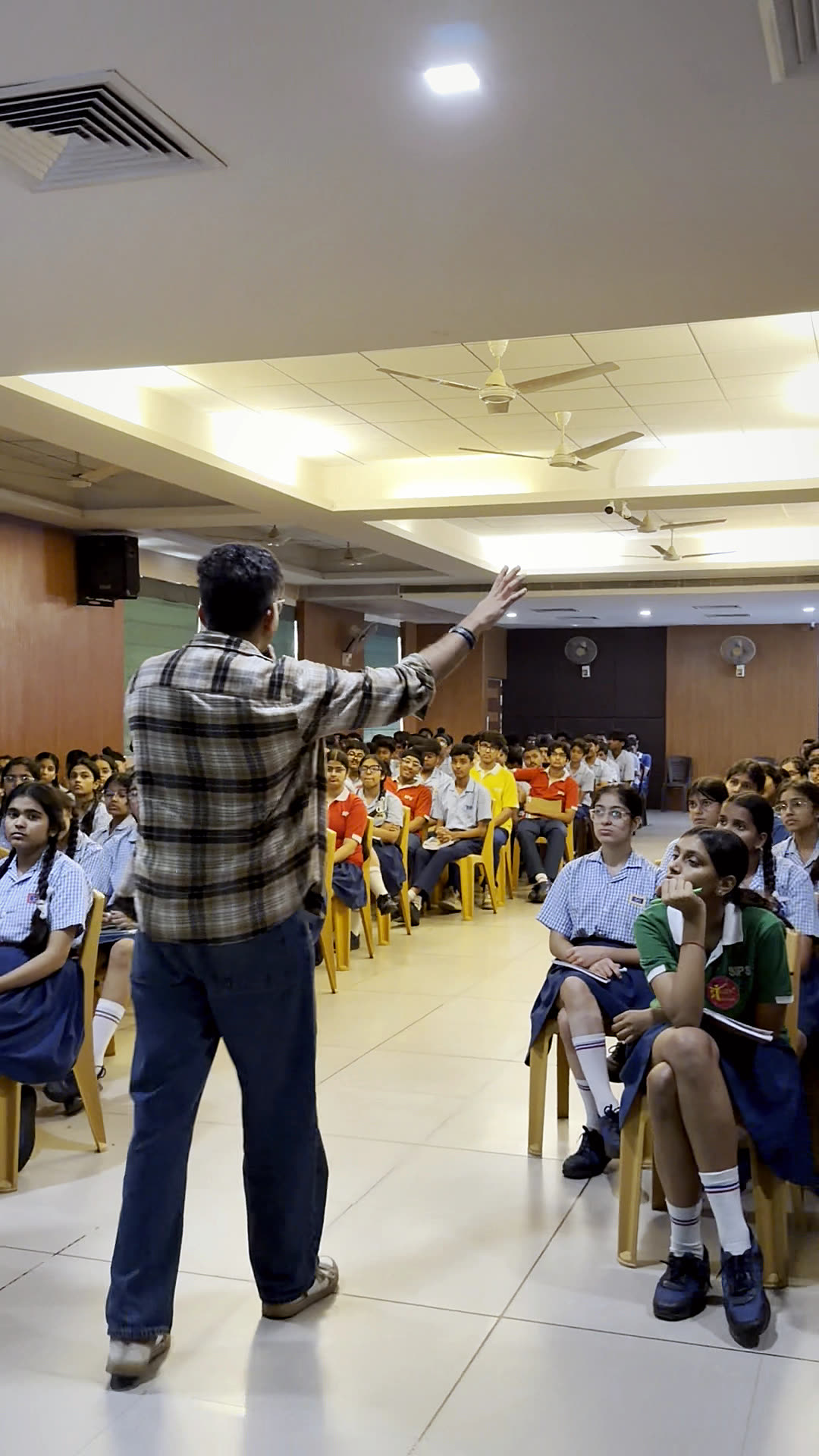 Raman facilitating a packed hall